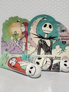 Disney The Nightmare Before Christmas Jack & Sally Face Mask & Hand Cream Duo